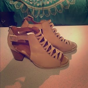 Nude chunky heel sandal